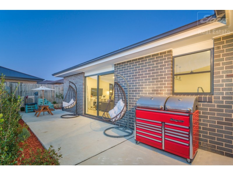 19 Insley Street, Googong NSW 2620