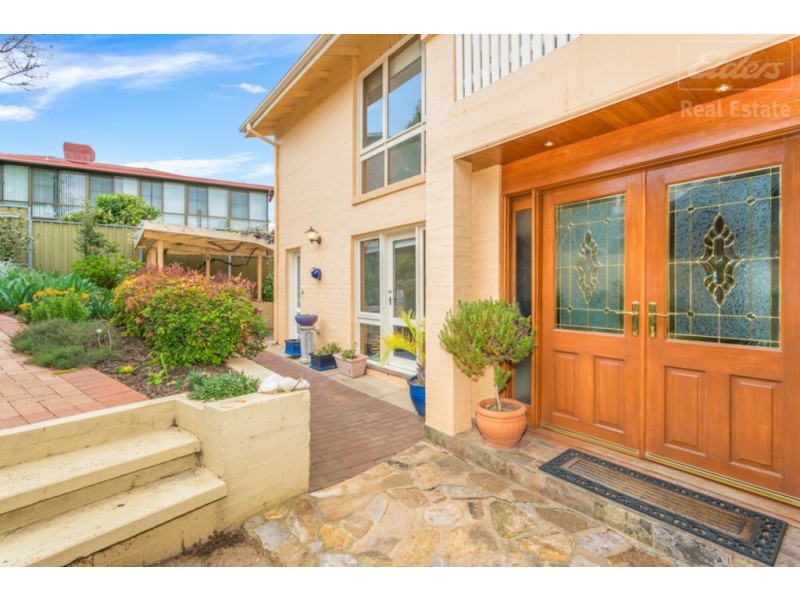 7 Rowley Place, Crestwood NSW 2620