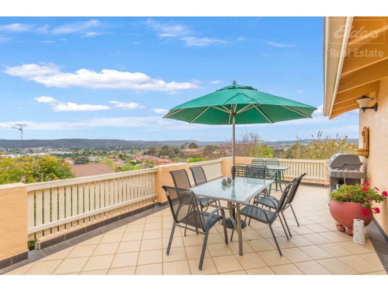 7 Rowley Place, Crestwood NSW 2620