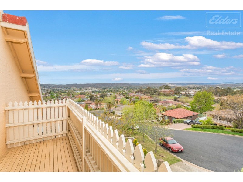7 Rowley Place, Crestwood NSW 2620