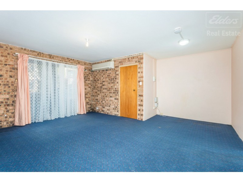 8/3 Mowatt Street, Queanbeyan East NSW 2620