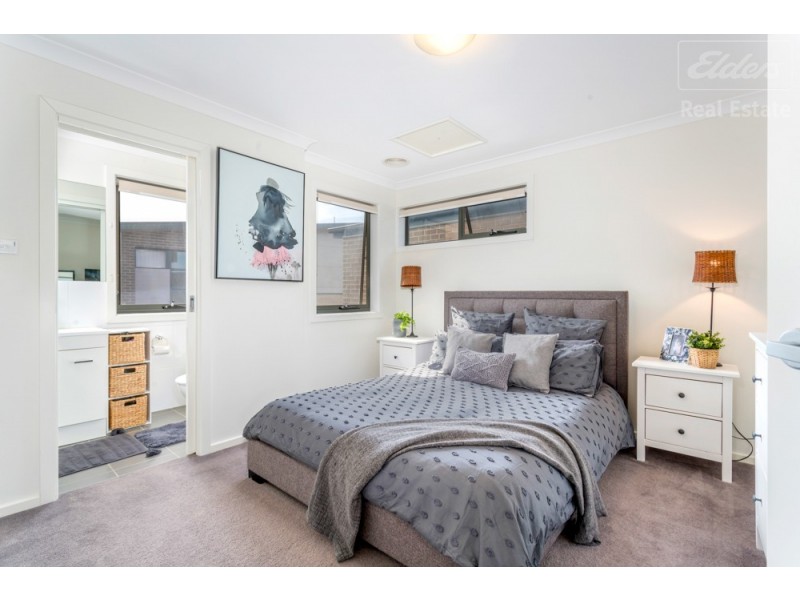 11/19-21 Henderson Road, Crestwood NSW 2620