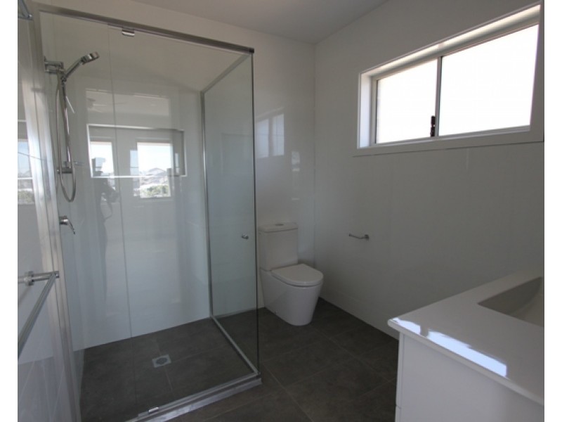 60 Percival Road, Googong NSW 2620