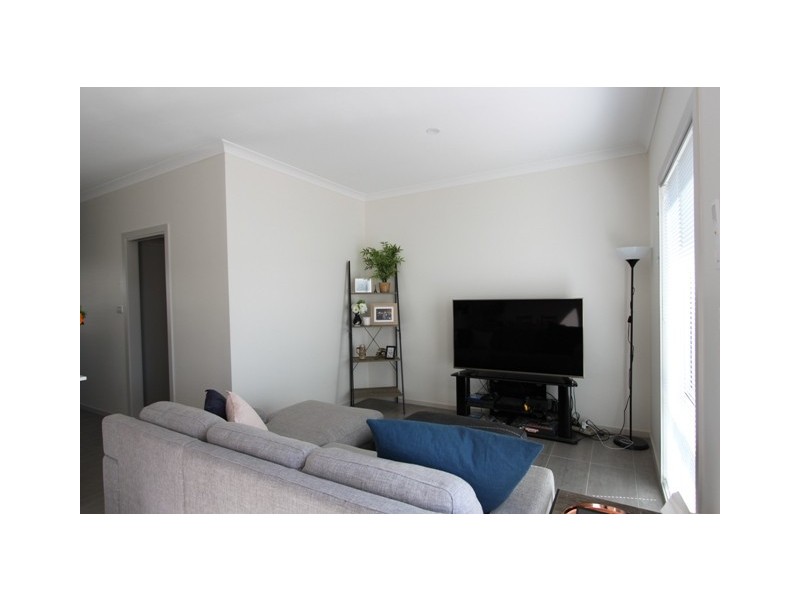 81 Caragh Avenue, Googong NSW 2620