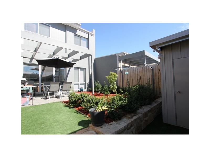 81 Caragh Avenue, Googong NSW 2620
