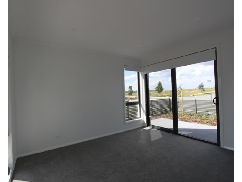 262 Gorman Drive, Googong NSW 2620