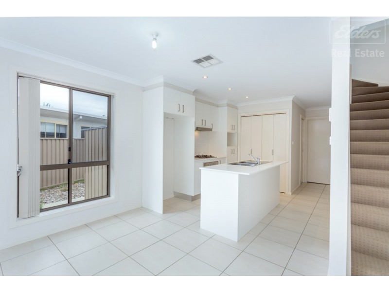 4/26 Carrington Street, Queanbeyan East NSW 2620