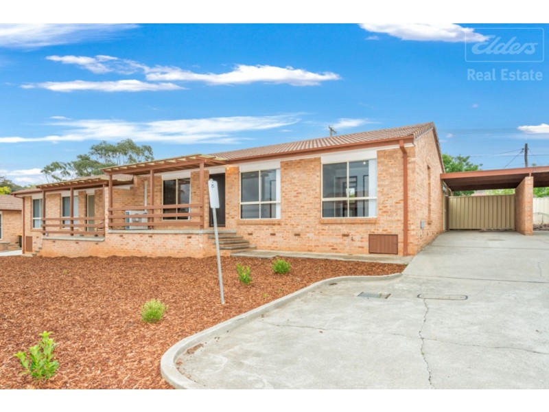 3/2 Lazarus Crescent, Queanbeyan West NSW 2620