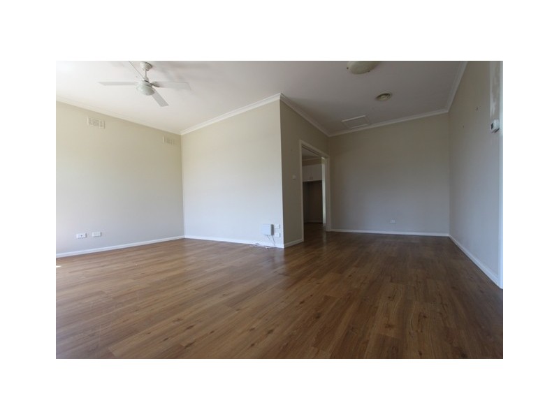 11 Hillbar Street, Queanbeyan NSW 2620