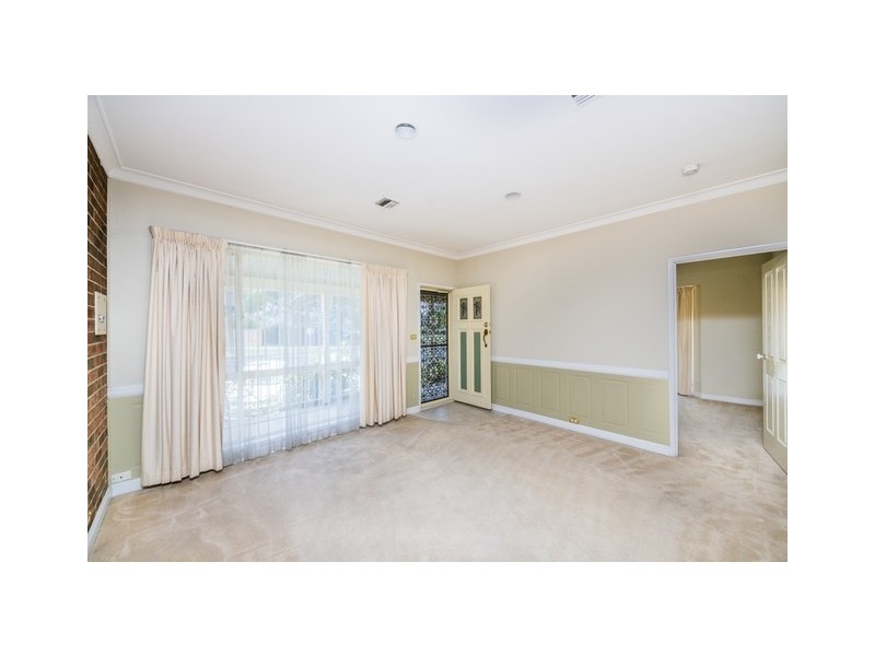 1/28 Macquoid Street, Queanbeyan NSW 2620
