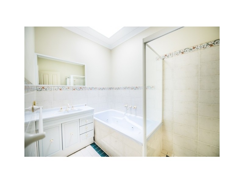 1/28 Macquoid Street, Queanbeyan NSW 2620