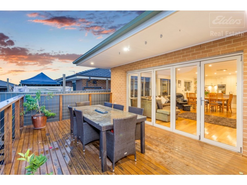 32 Rockley Parade, Googong NSW 2620