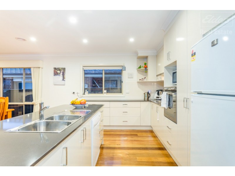 32 Rockley Parade, Googong NSW 2620