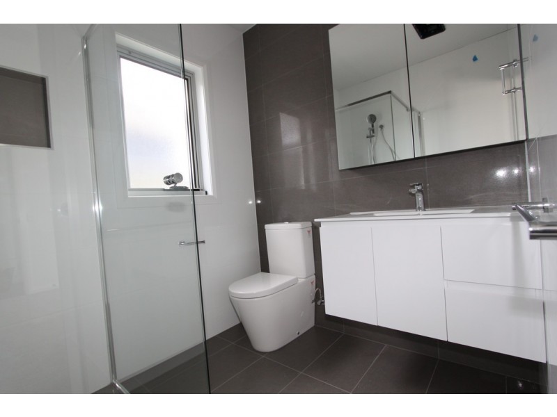 24 Tabrett Street, Googong NSW 2620