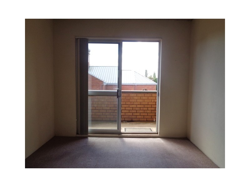 11/30 Trinculo Place, Queanbeyan NSW 2620