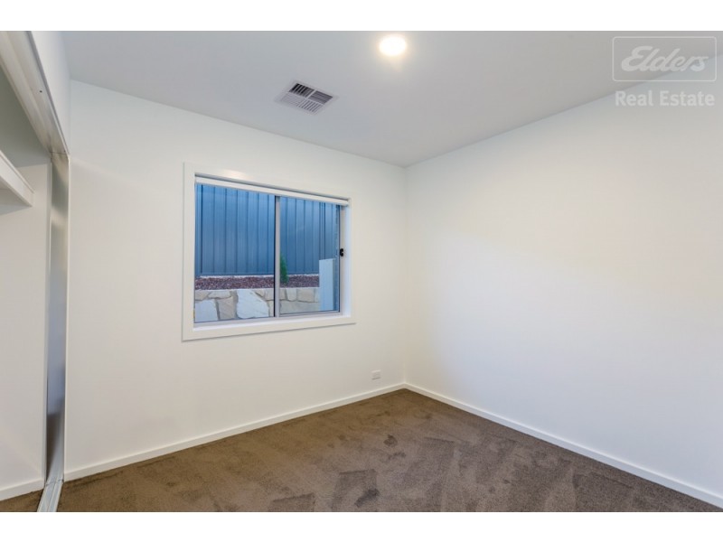 26 Zealie Bend, Googong NSW 2620