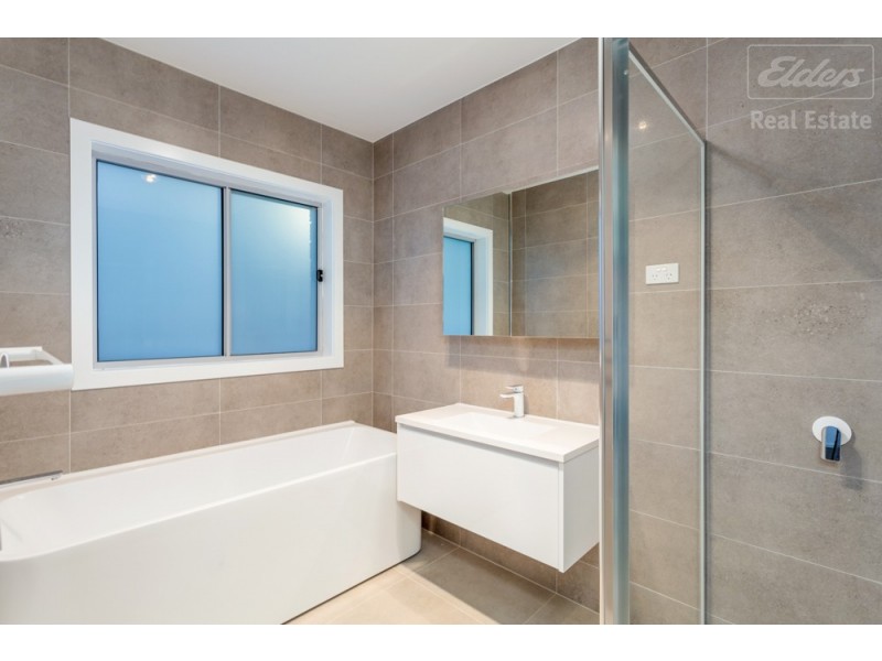 26 Zealie Bend, Googong NSW 2620