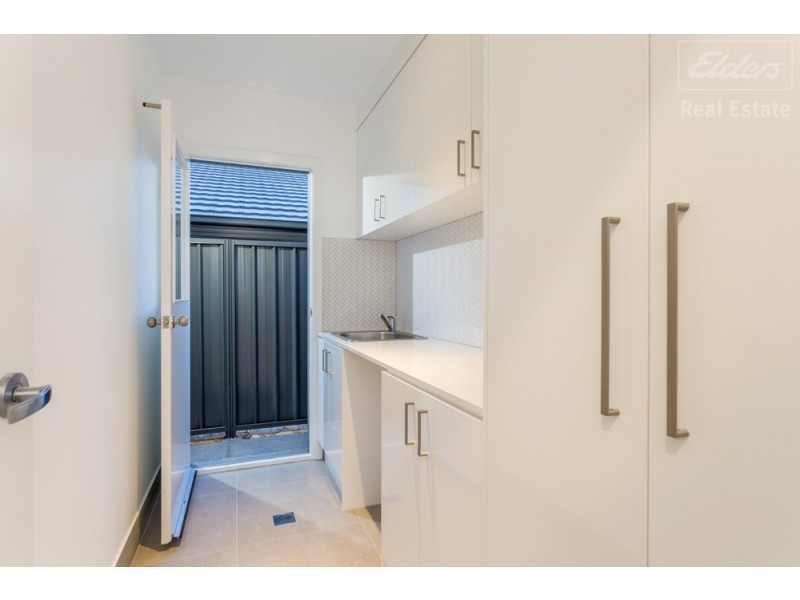 26 Zealie Bend, Googong NSW 2620