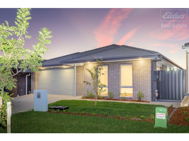 26 Zealie Bend, Googong NSW 2620