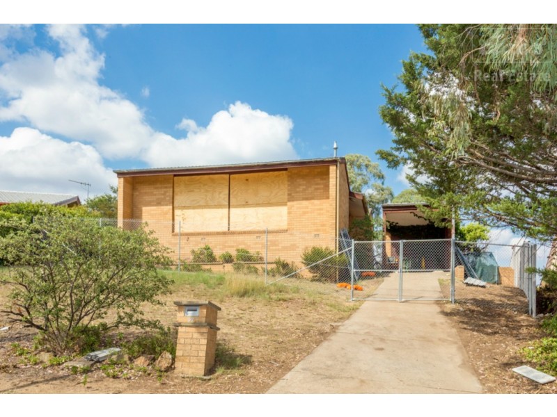 37 Ullamulla Crescent, Karabar NSW 2620