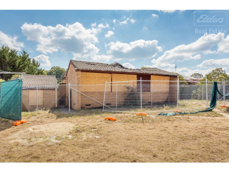 37 Ullamulla Crescent, Karabar NSW 2620