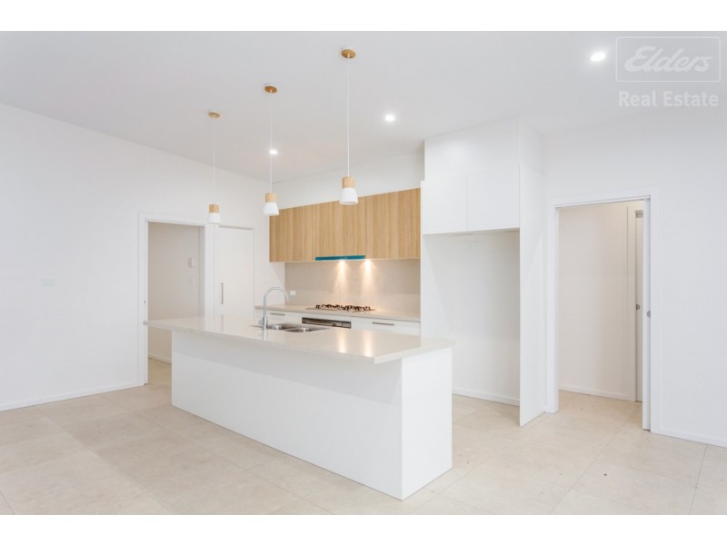 32 Zealie Bend, Googong NSW 2620