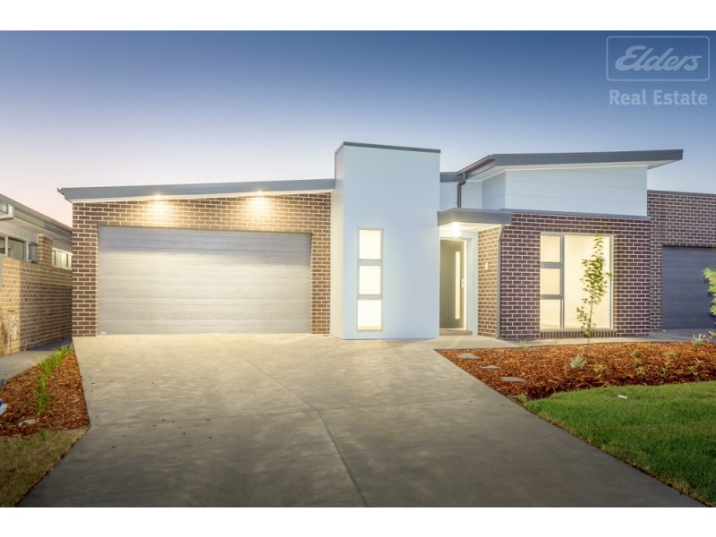 34 Zealie Bend, Googong NSW 2620