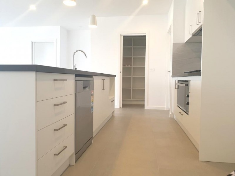 32 Montgomery Avenue, Googong NSW 2620