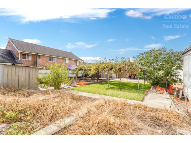16 George Street, Queanbeyan NSW 2620
