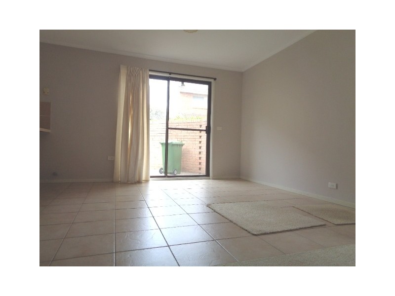 3/11 Donald Road, Queanbeyan NSW 2620