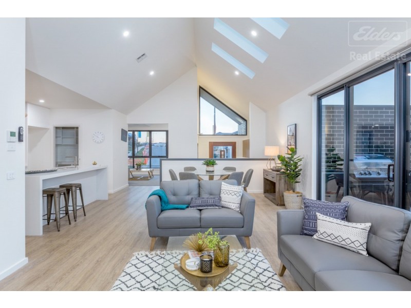 68 Aprasia Avenue, Googong NSW 2620