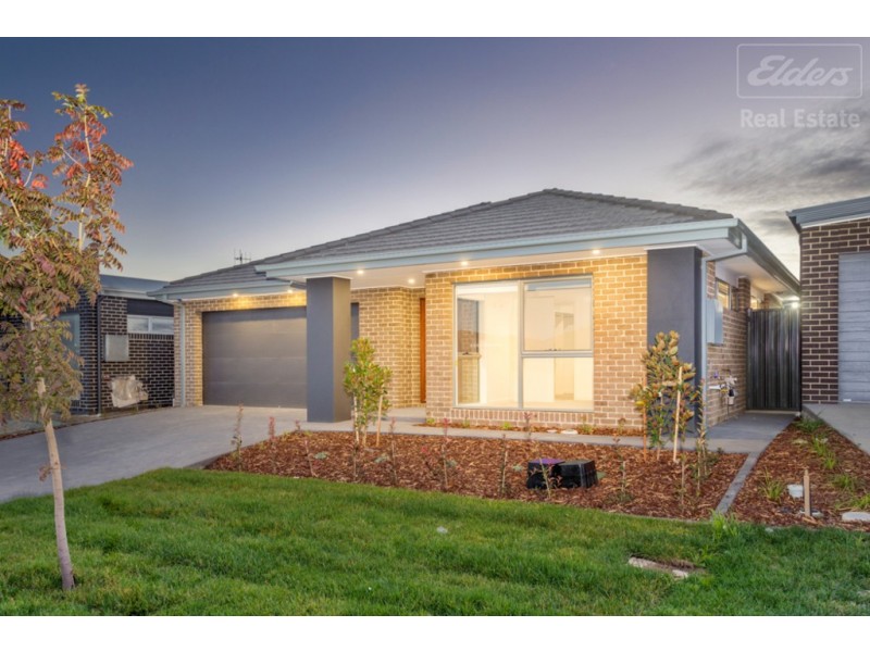 36 Zealie Bend, Googong NSW 2620