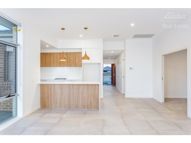 36 Zealie Bend, Googong NSW 2620