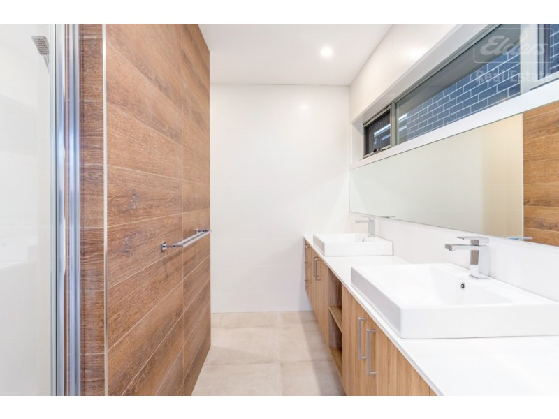36 Zealie Bend, Googong NSW 2620