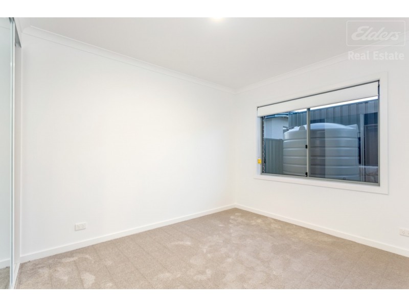 36 Zealie Bend, Googong NSW 2620