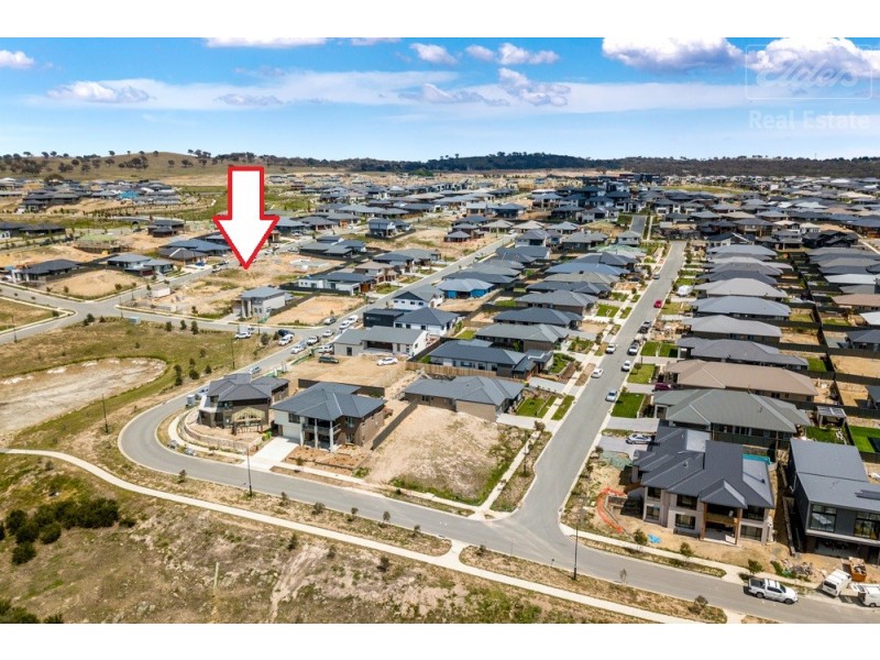 37 Percival Street, Googong NSW 2620