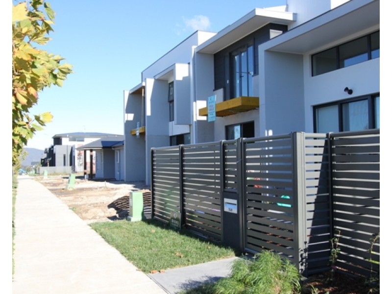 252 Gorman Drive, Googong NSW 2620