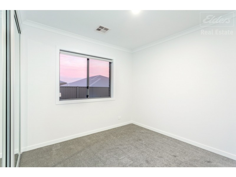 17 Mason Street, Googong NSW 2620