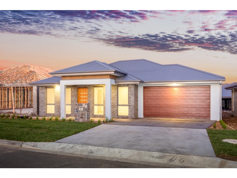 17 Mason Street, Googong NSW 2620