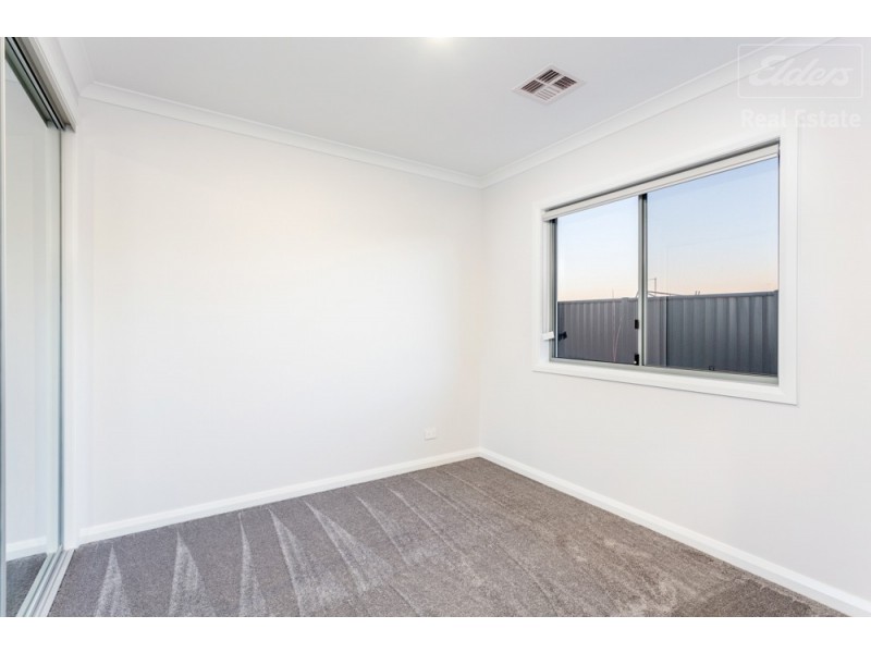 3 Hopkins Street, Googong NSW 2620