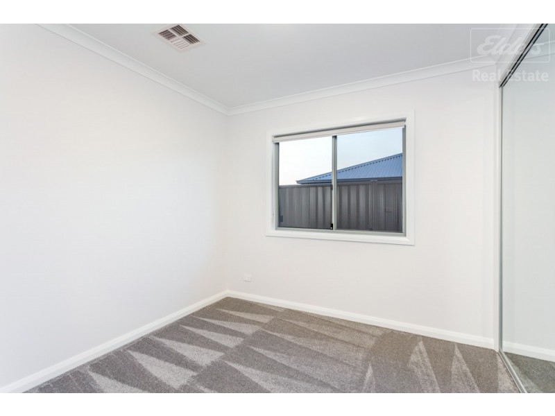 3 Hopkins Street, Googong NSW 2620
