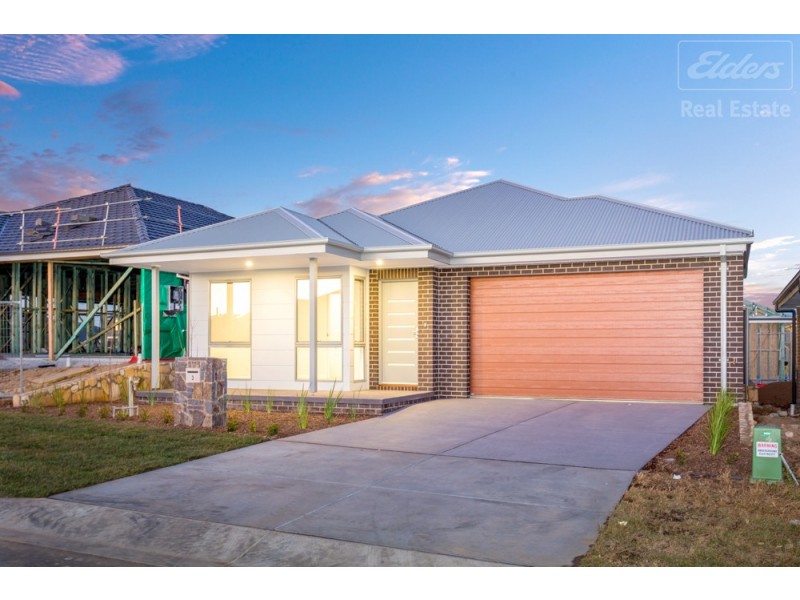3 Hopkins Street, Googong NSW 2620