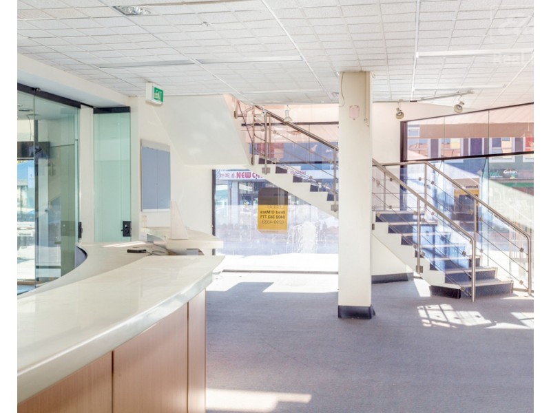 8 Monaro Street, Queanbeyan NSW 2620