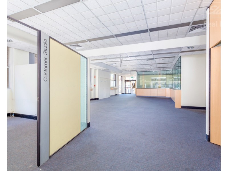 8 Monaro Street, Queanbeyan NSW 2620