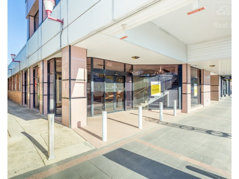 8 Monaro Street, Queanbeyan NSW 2620