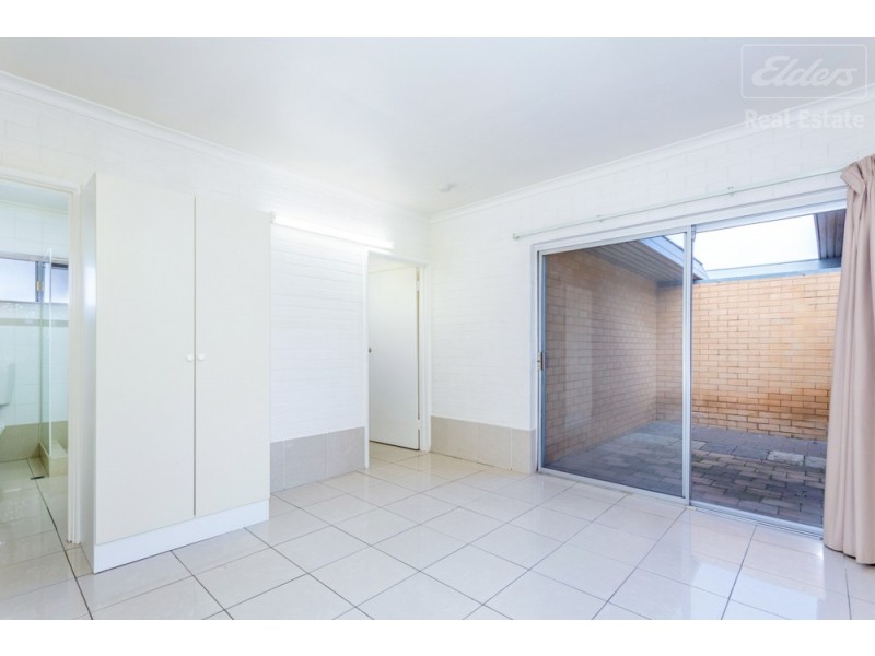 2/13-15 Gilmore Place, Queanbeyan NSW 2620
