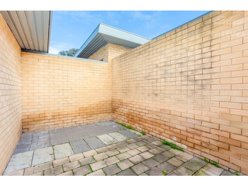 2/13-15 Gilmore Place, Queanbeyan NSW 2620