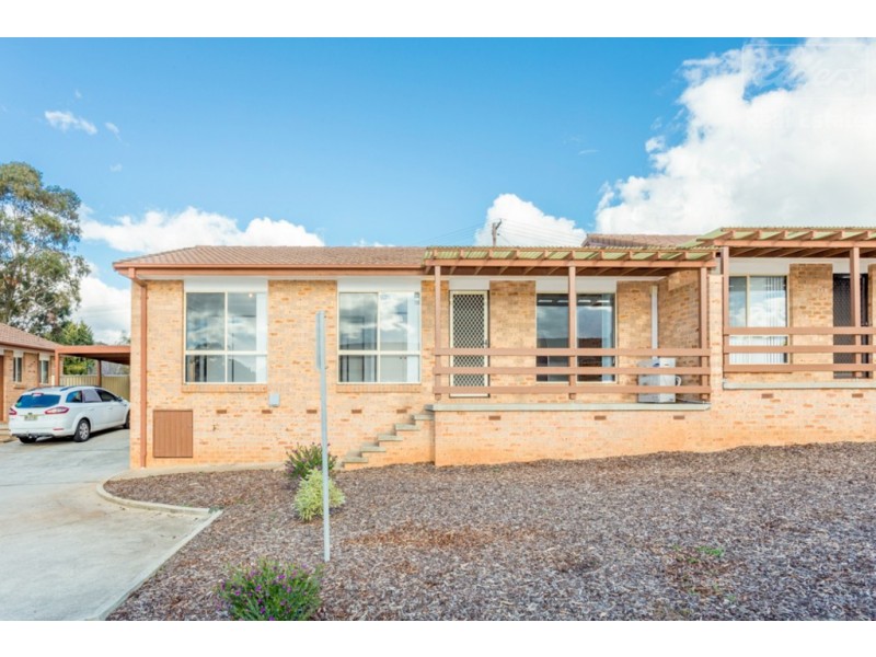 6/2 Lazarus Crescent, Queanbeyan West NSW 2620