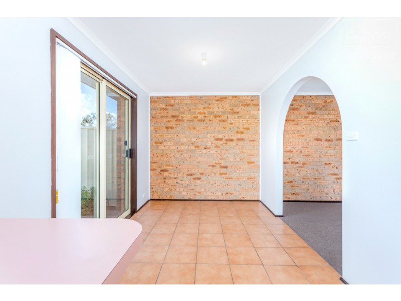 6/2 Lazarus Crescent, Queanbeyan West NSW 2620