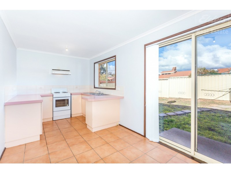6/2 Lazarus Crescent, Queanbeyan West NSW 2620